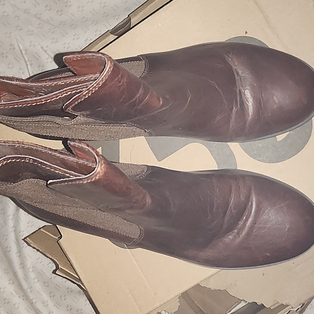 Ralph Lauren Boots - Picture 3 of 5